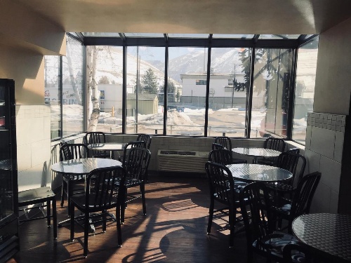 Days Inn and Suites by Wyndham Downtown Missoula-University image 2